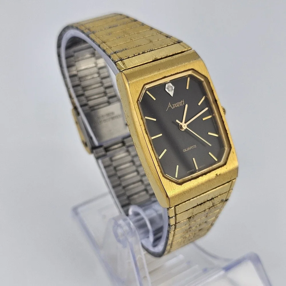 Women's Analog Watch 26MM Black Dial‎ Gold Metal Bands NEW Battery